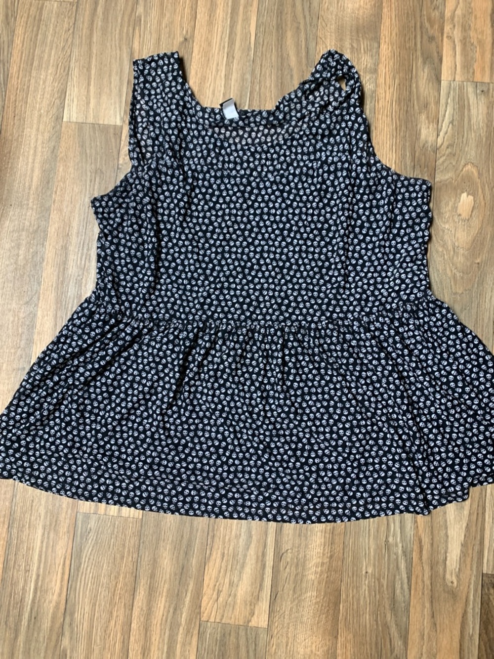 Torrid Skull 💀 Print Sleeveless Black Peplum Top